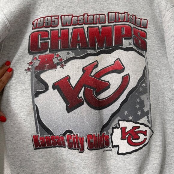 VTG Fruit of the Loom 1995 Western Champs Kansas Chiefs Sweatshirt Medium - Picture 4 of 6